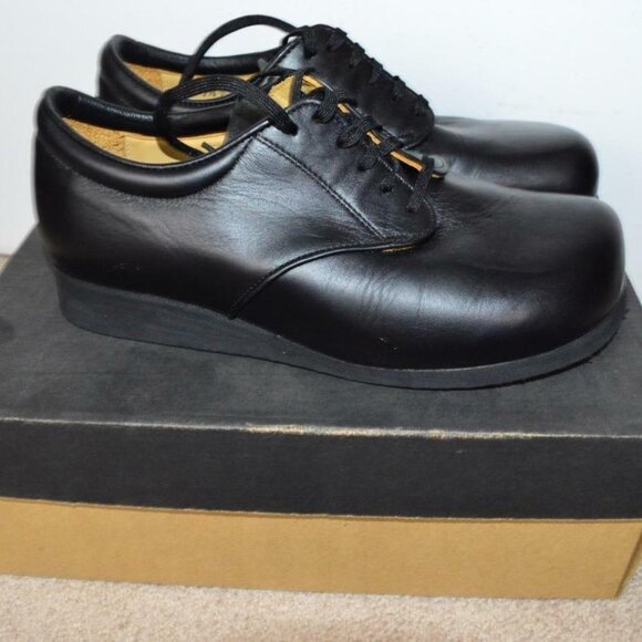 P.W.MINOR MISS CONTOUR Black Shoes - Picture 1 of 8